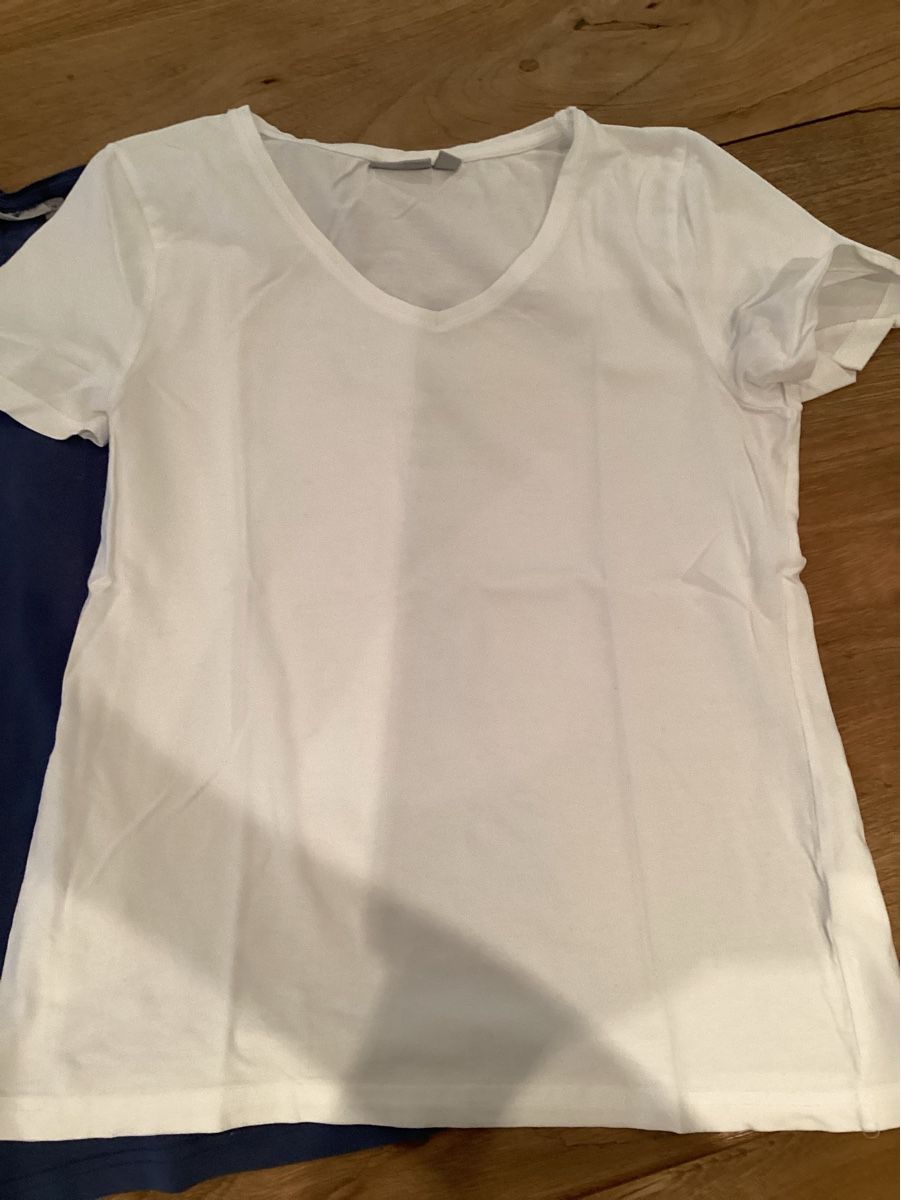 T-Shirts: 3 Damen T-Shirts, Gr. M – Gebraucht aus Salenstein von Esprit57 1