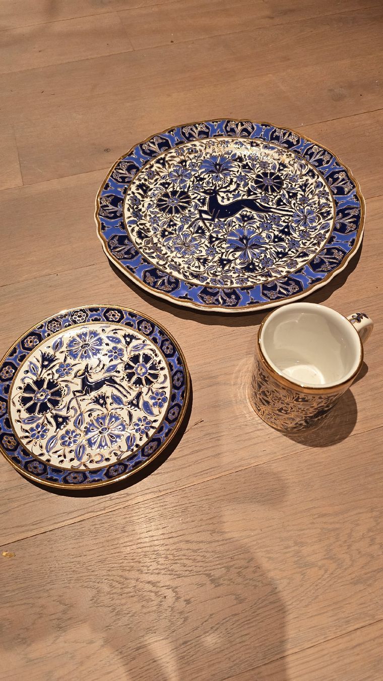 Set di piatti: Keramik Handmade Teller und Tasse – Nuovo (secondo la descrizione) da Sutz venduto da Lachsforelle