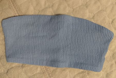 Haut NA-KD bleu ciel taille S