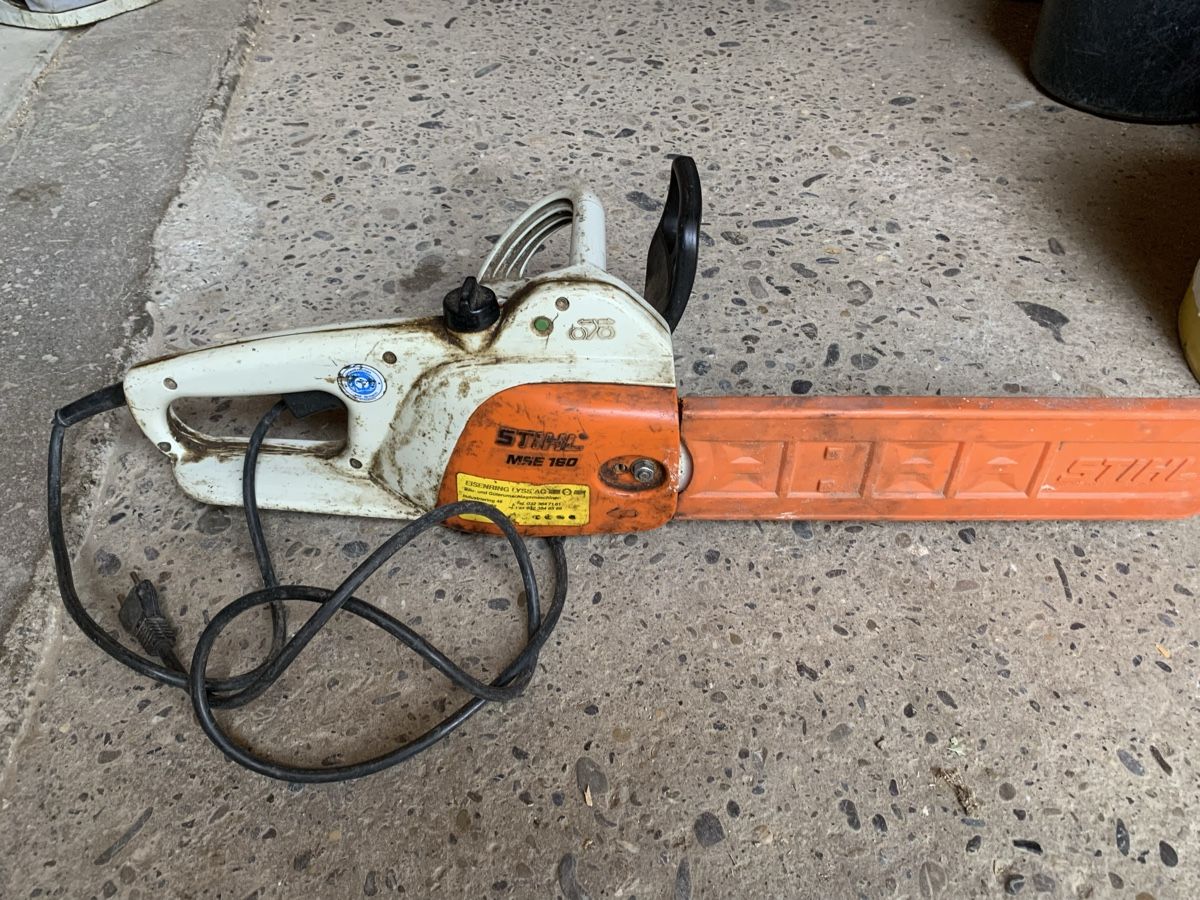 Stihl Scies: Stihl Elektrosäge – D'occasion à Kappelen par MF1200
