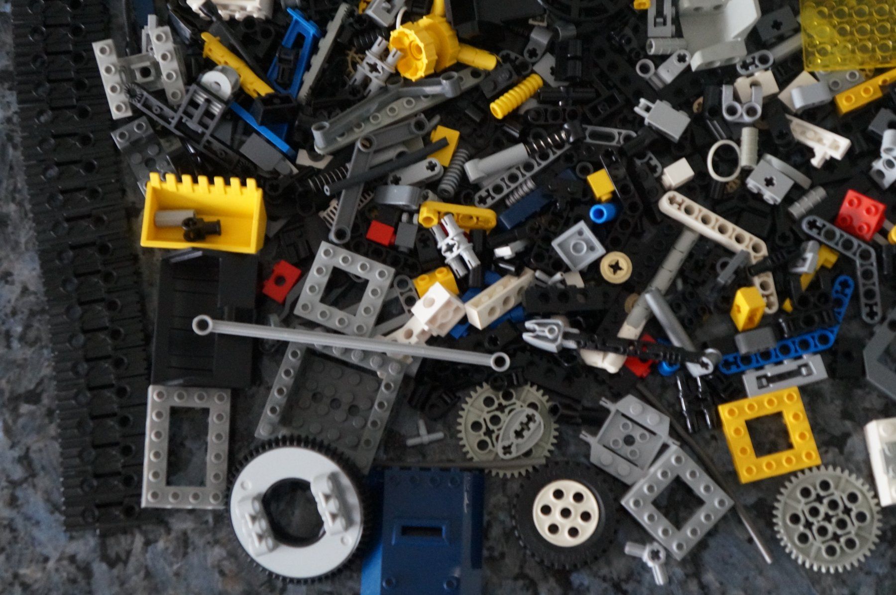 Lego Giocattoli: Lego Technic Lot – Usato da bronschhofen venduto da blackpearl01 4