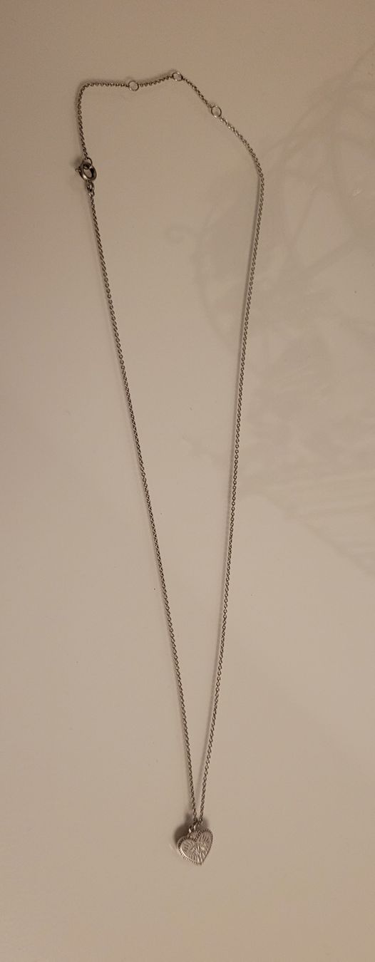 Catenine: Kette mit Herzanhänger – Usato da Bünzen venduto da Milly32