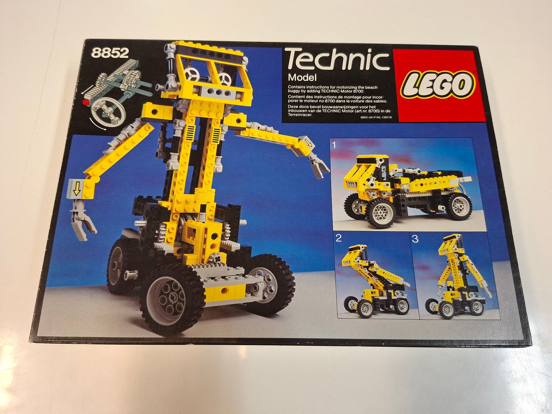 Lego Giocattoli: Lego 8852 Technic Robot OVP – Usato da Sils im Domleschg venduto da AMAG_AUDI_ZH