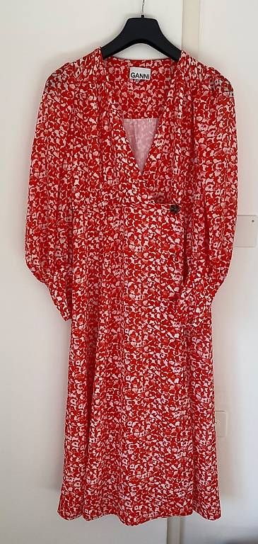 Vestiti: Kleid, Ganni zu verkaufen – Usato da Adligenswil venduto da Gondra