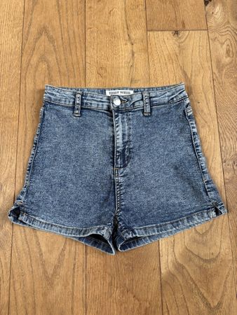 Coole Jeans Shorts von Tally Weijl in Grösse 36