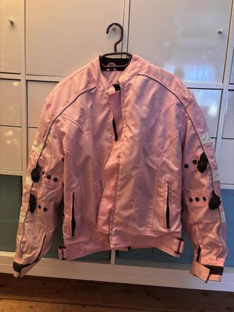 Pinke Motorradjacke für Damen, Grösse M - Top Zustand!
