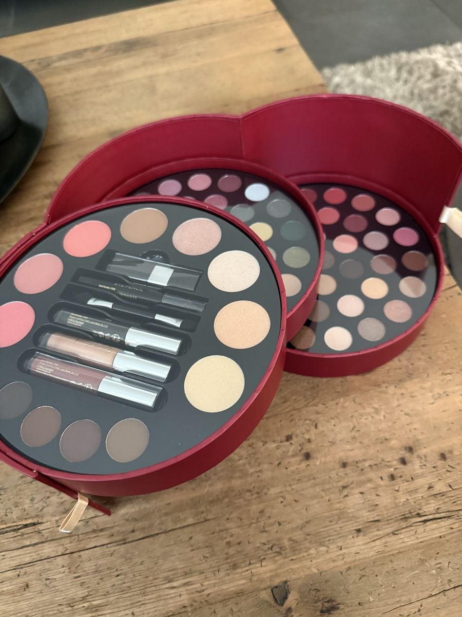 Douglas Make-up: DOUGLAS Iconic Glam Palette – Neu und originalverpackt aus Boppelsen von giu_r7mj