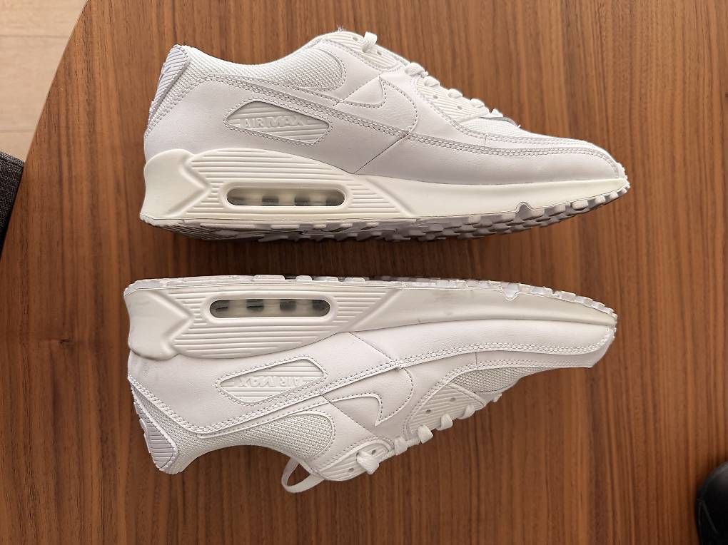 Nike Scarpe da uomo: Nike Air Sneaker, weiss, Grösse 47.5 – Usato da Erlenbach ZH venduto da Berlen 1