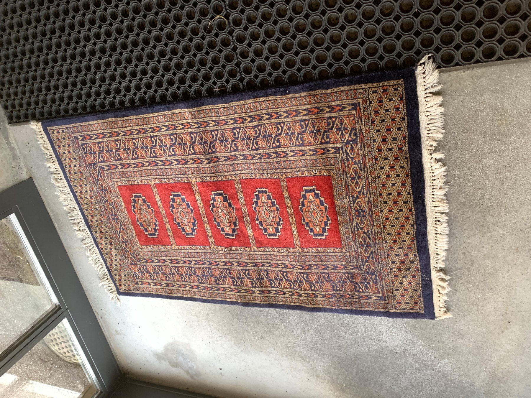 Teppiche: Orientteppich Perserteppich 130x78cm Teppich mit Fransen – Gebraucht aus Rickenbach SZ von Frickler 1