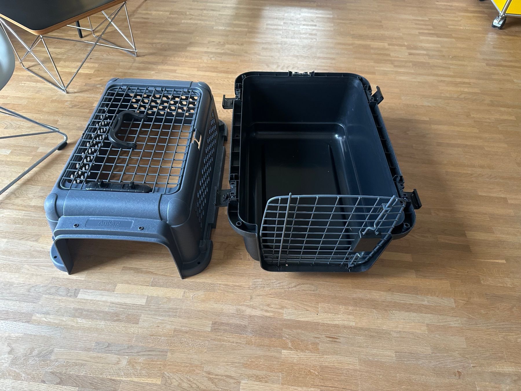 Niches, paniers: Transportbox AniOne dunkelgrau – D'occasion à Aarau par anouk.bruderer 4