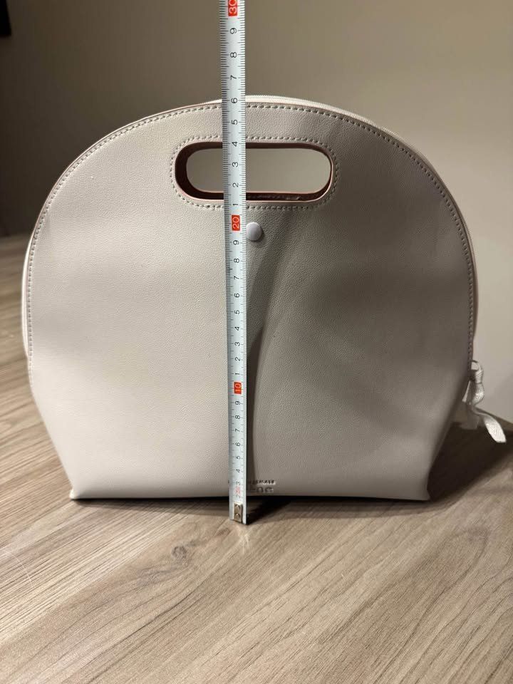 Custodie per cosmetici: Grosse Kosmetiktasche von Avène NEU – Nuovo e nell'imballaggio originale da Dänikon ZH venduto da tug_m9b6 2