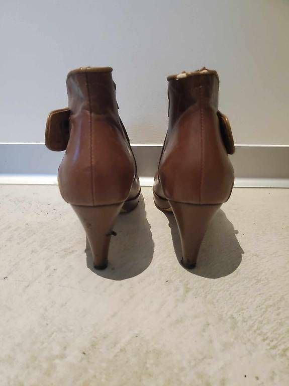 Chaussures femmes: Bottines en cuir "Barbara Renzi" – D'occasion à Chancy par Sooeg_01 3