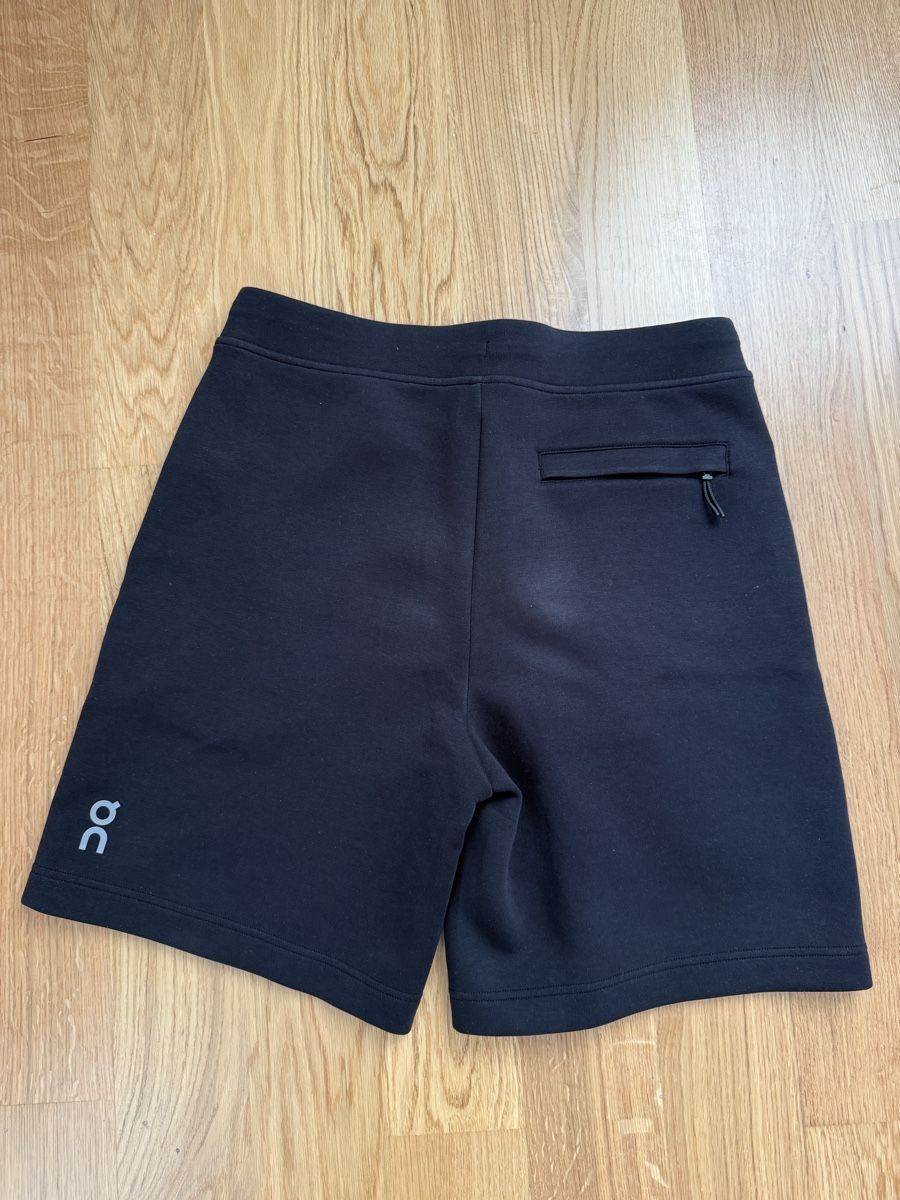 Hosen: On Focus Tech Shorts Grösse S – Gebraucht aus Fällanden von Dominic133 1