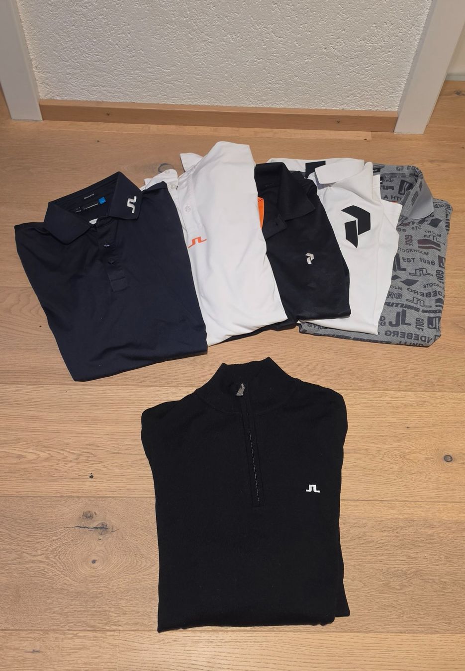 Lindeberg Kleiderpakete: 6 Oberteile, Golf-Bekleidung, Gr. S+M – Gebraucht aus Ipsach von LM1314