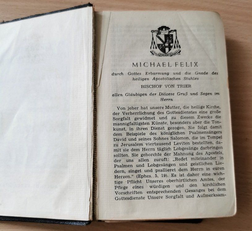 Bücher: Gesangs- und Gebetsbuch (uralt) – Gebraucht aus Wilen b. Wollerau von morethanmusic 1