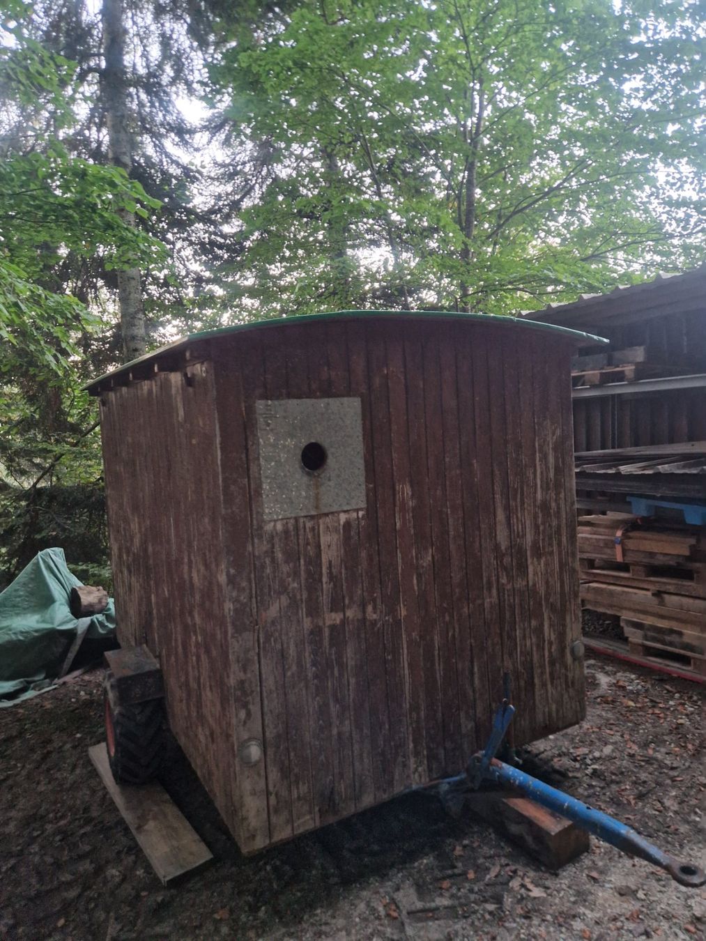 Niederberger Rimorchi: NIEDERBERGER Bauwagen – Usato da Sumiswald venduto da ForstCounty 8