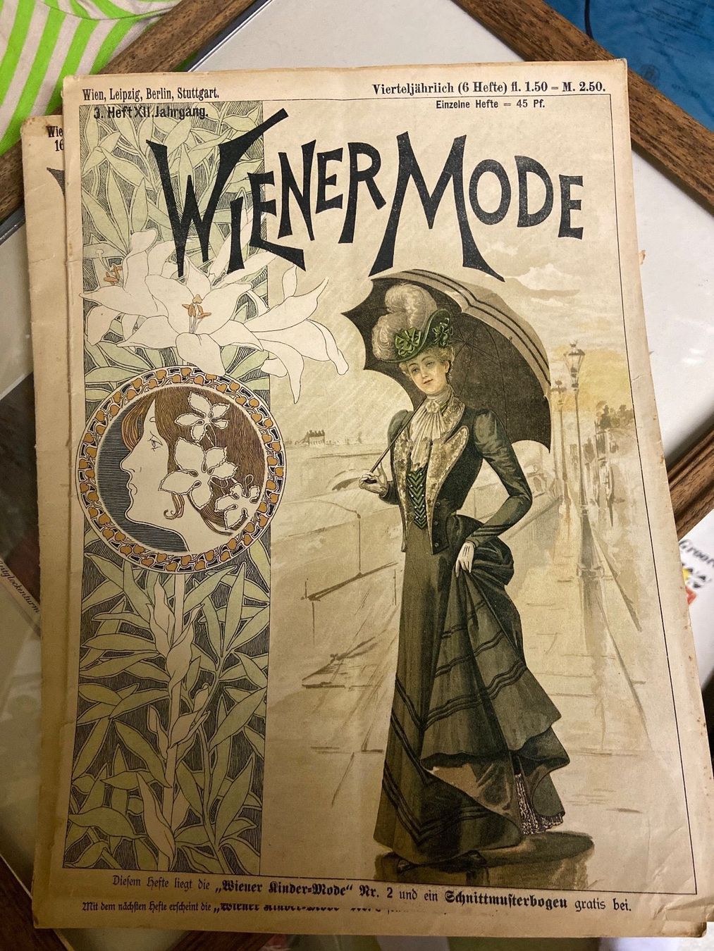 Zeitschriften & Magazine: wiener mode zeitschrift antik 1898 – Gebraucht aus Gipf-Oberfrick von Iberico