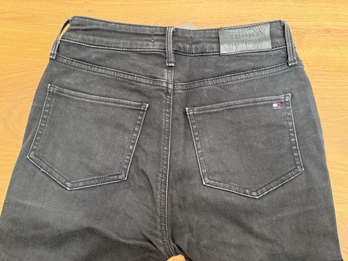 Tommy Hilfiger Jeans: Tommy Hilfiger Jeans, Grösse 26/30 – Usato da Lungern venduto da Blauhausfrau 1