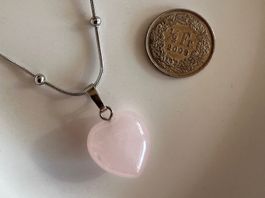 Pendentif coeur en quartz rose