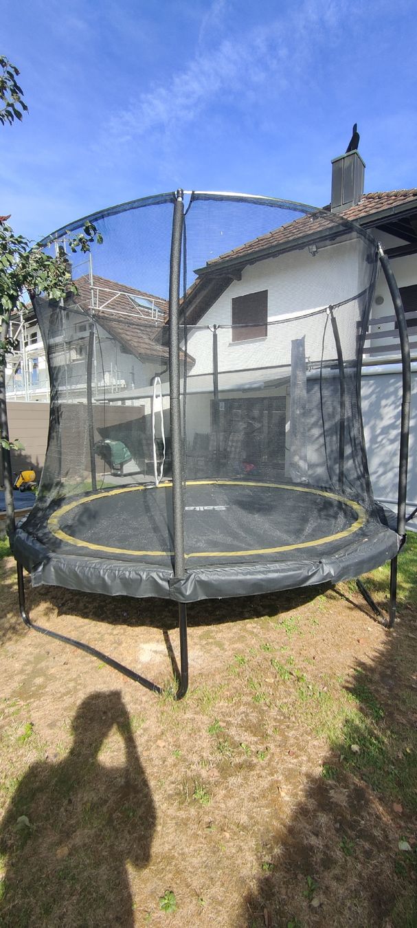 Salta Trampolini: Salta Trampolin 400cm – Usato da Altnau venduto da dolores6