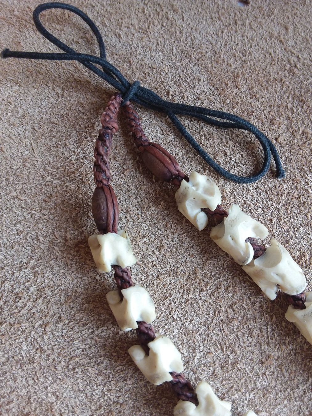 Catenine: Halskette Collier aus Schlangen Wirbelsäule/Knochen – Usato da Zürich venduto da helsan 6