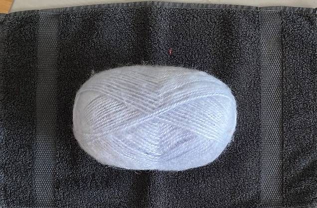 Laine: Strickwolle hellblau – D'occasion à Ostermundigen par makra48