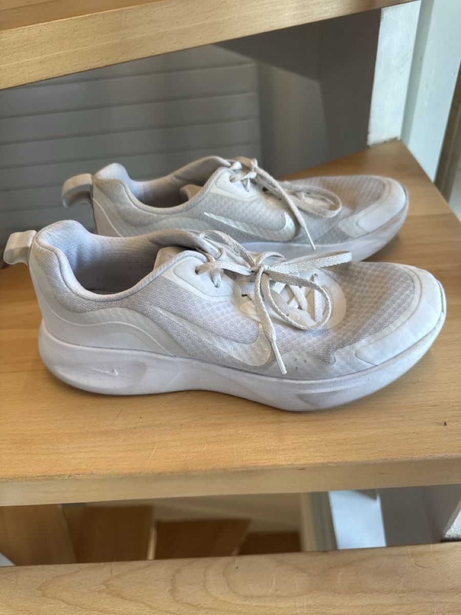 Nike Herrenschuhe: Nike bianche 41 – Gebraucht aus Porza von kaj_d5q7 1