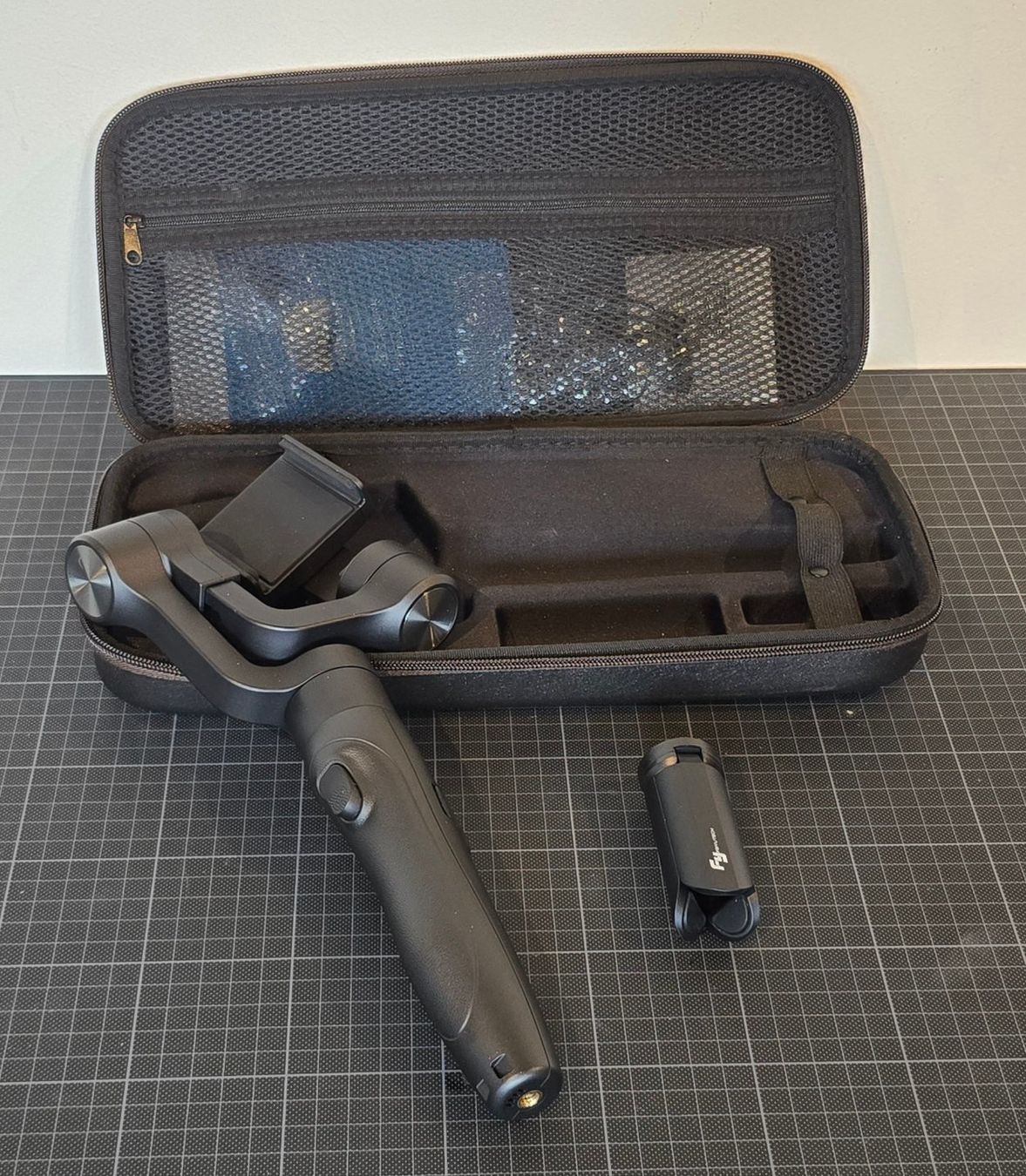Treppiedi & Teste: FeiyuTech Vimble 2 Smartphone Gimbal Stabilisator – Usato da Degersheim venduto da joa_5g87 2