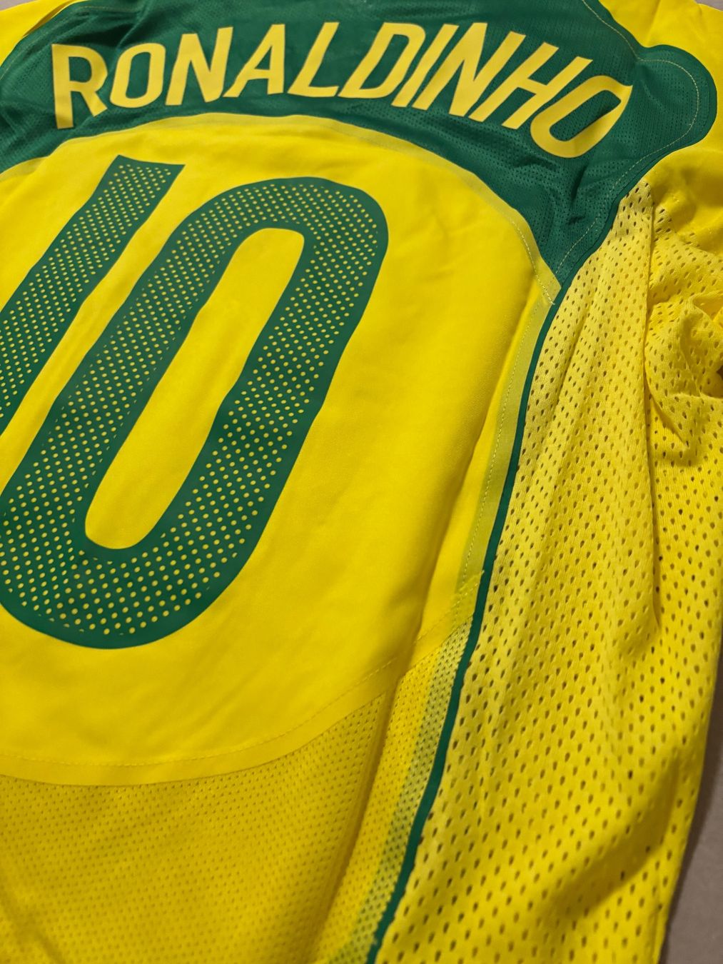 Nike Leibchen & Hosen: Ronaldinho Brasilien Reissue Trikot 2004 – Neu (gemäss Beschreibung) aus Rain von JerseyLegends 7