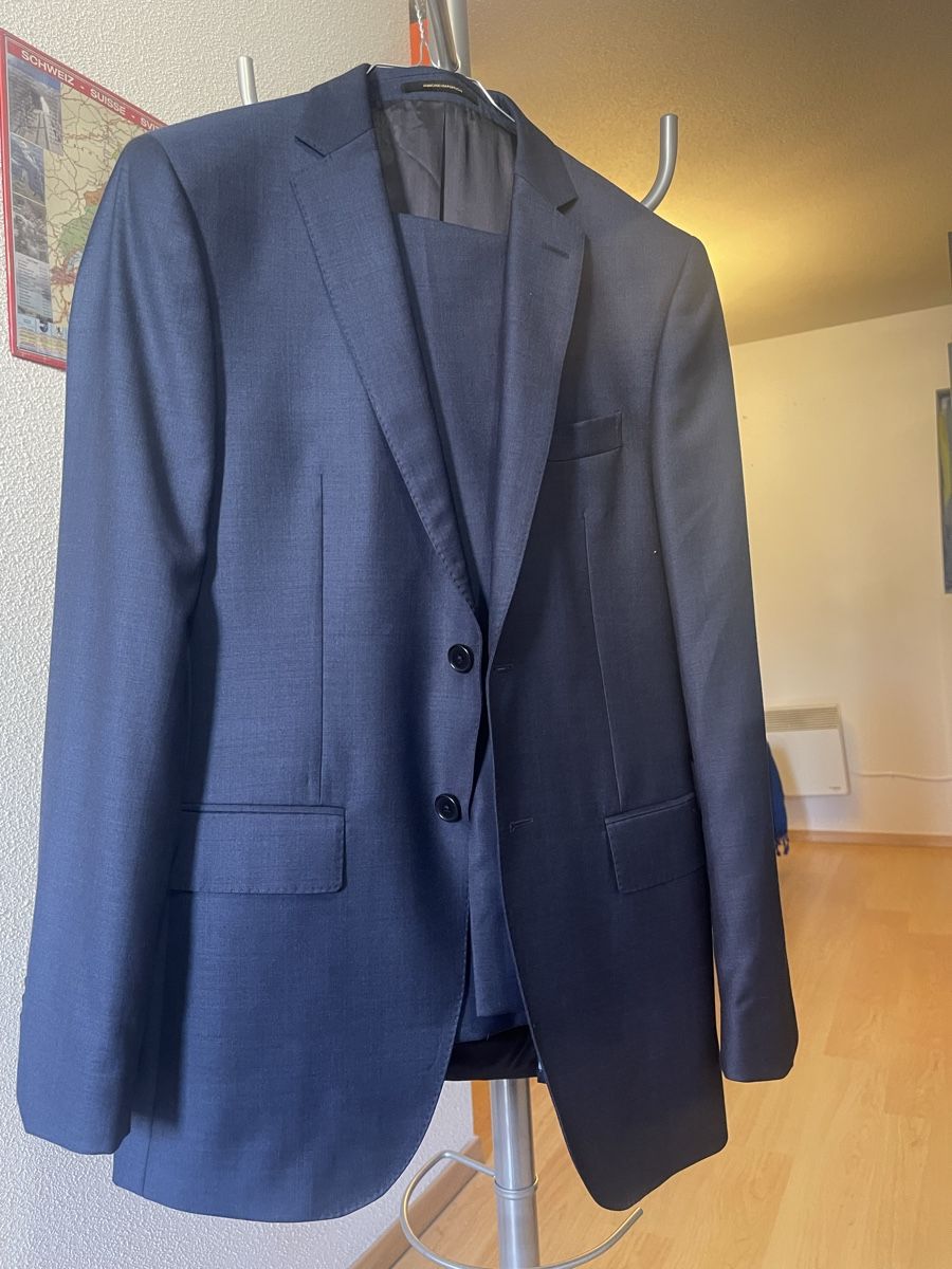 Anzüge: Costume Portugais – Gebraucht aus Basel von ICI-CHEZ-NOUS