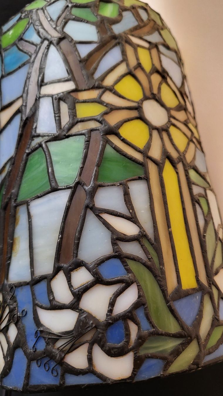 Lampade: Tischlampe aus Tiffany-Glas – Usato da Basel venduto da spinne02 1