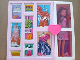 Dressing Barbie 