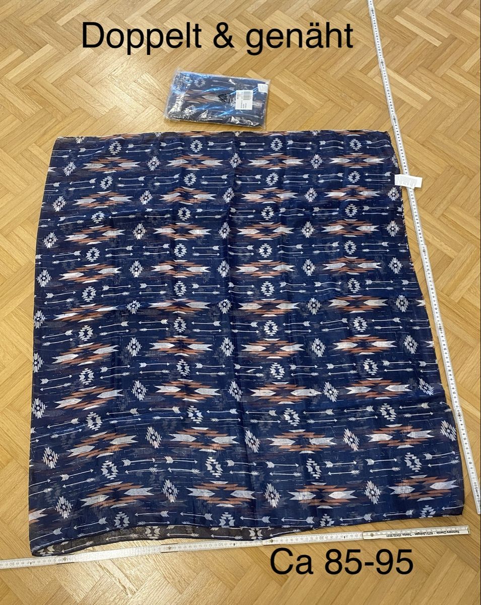 Stoffe: 2 Stück Loop Stoff Pfeildesign Dunkelblau 85-95 cm – Neu (gemäss Beschreibung) aus Flawil von sonnengeist