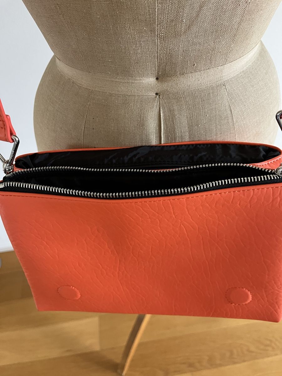 Borse da donna: Desigual Umhängetasche – Nuovo (secondo la descrizione) da Holziken venduto da Bibli05 2
