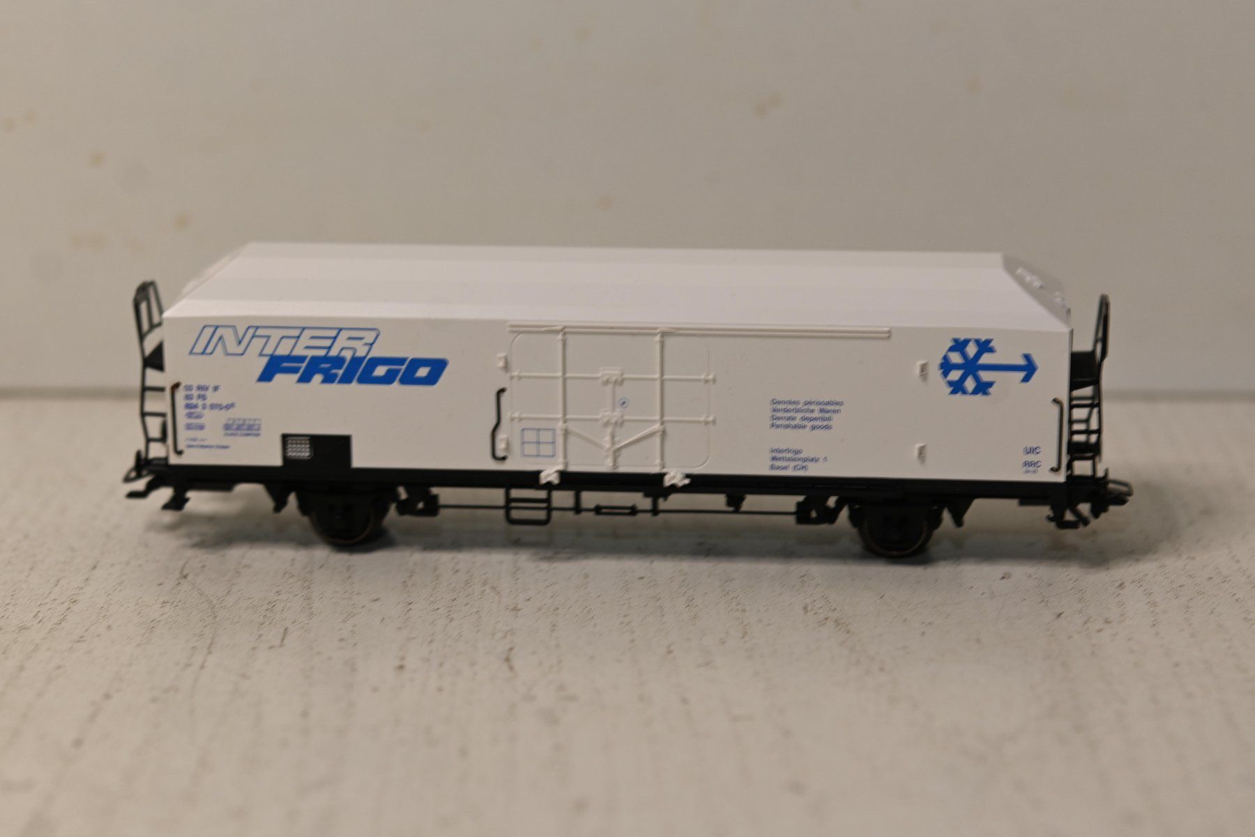 Märklin Modellini di ferrovie: Interfrigo Märklin 4733 HO/AC mit OVP – Usato da Laupen ZH venduto da Zmoewe 3