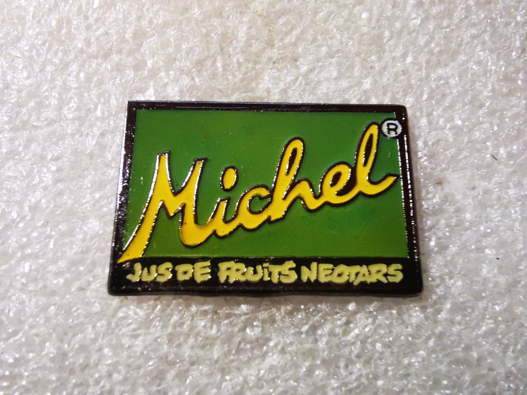 Placchette & Badge: Ansteckpin 3: Michel – Usato da Oppligen venduto da Pin-Fall-Shop