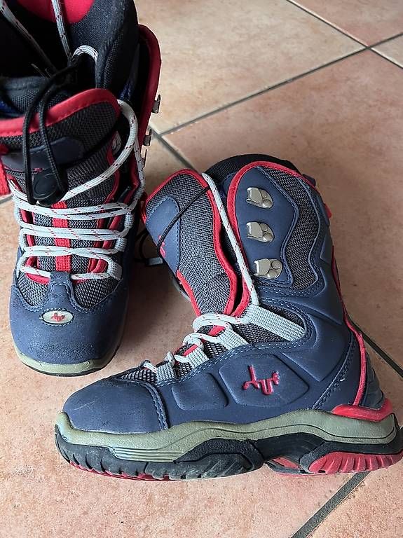 Scarpe per ragazzi: Kids Snowboard Schuhe Boots 20,5cm – Usato da Schmitten FR venduto da FAJost