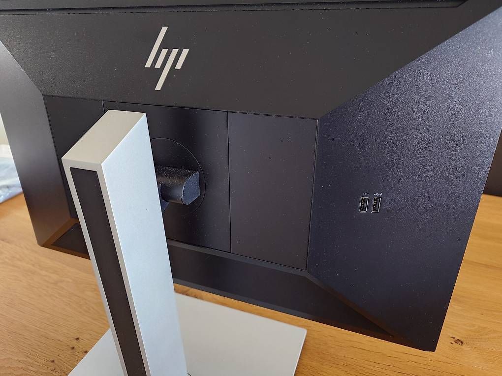 Hewlett Packard Monitor: Monitor HP E24q G424 Zoll – Usato da Uetliburg SG venduto da Cisco-Pike 1
