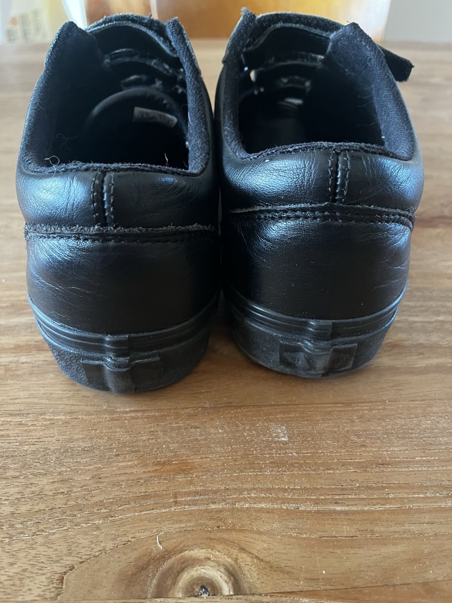 Vans Scarpe da uomo: VANS LEDERSCHUHE MIT KLETTVERSCHLUSS GR. 42 – Usato da Biel-Benken BL venduto da vomfluss 1