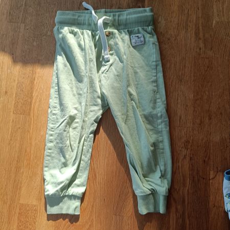 Trainerhose Grösse 92