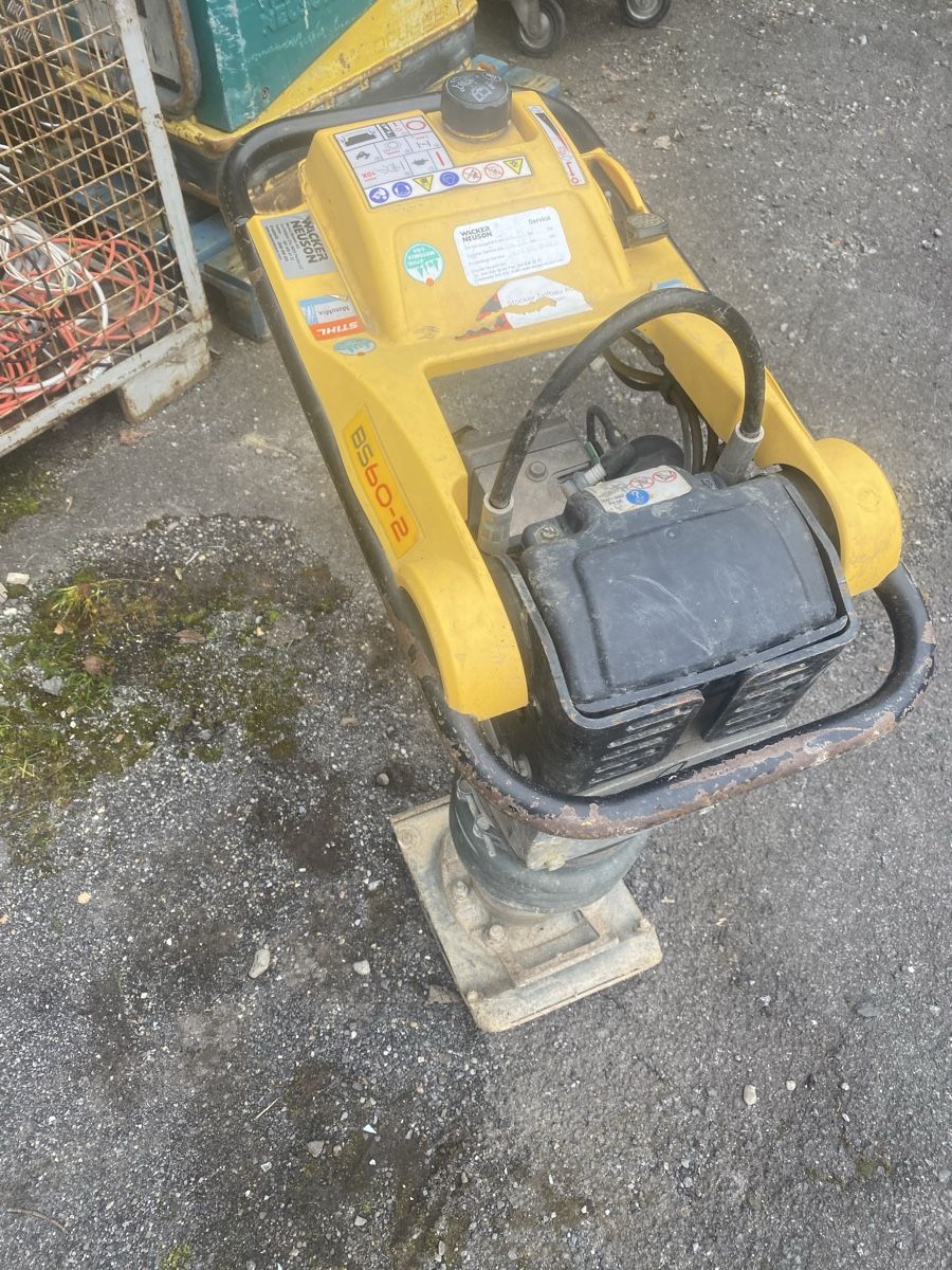 Wacker Neuson Tutte le macchine: Grabenstampfer Wacker – Usato da Menzingen venduto da Edelmuni7 1