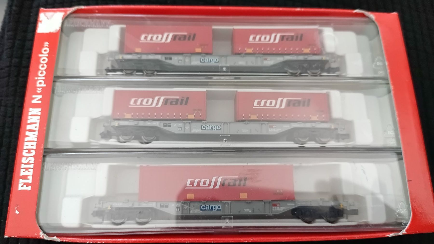 Fleischmann Modelleisenbahnen: Fleischmann Containertragwagen SBB Crossrail Set 3 Teilig – Neu (gemäss Beschreibung) aus Poliez-Pittet von DakotaAntiques