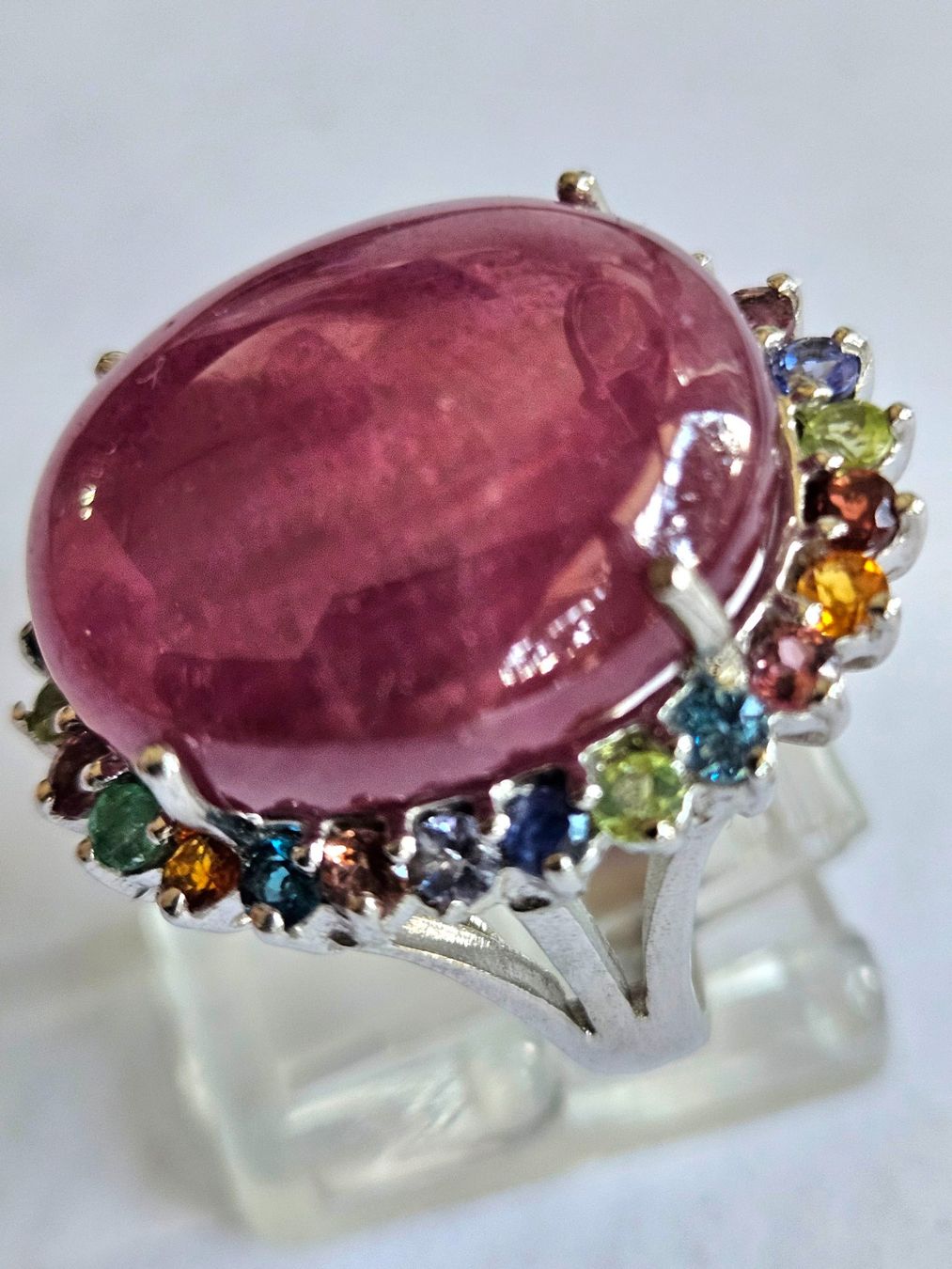 Anelli: Ring mit grossem Rubin edelsteinumrandet Grösse 56 – Nuovo (secondo la descrizione) da Zürich venduto da benedikt12 3