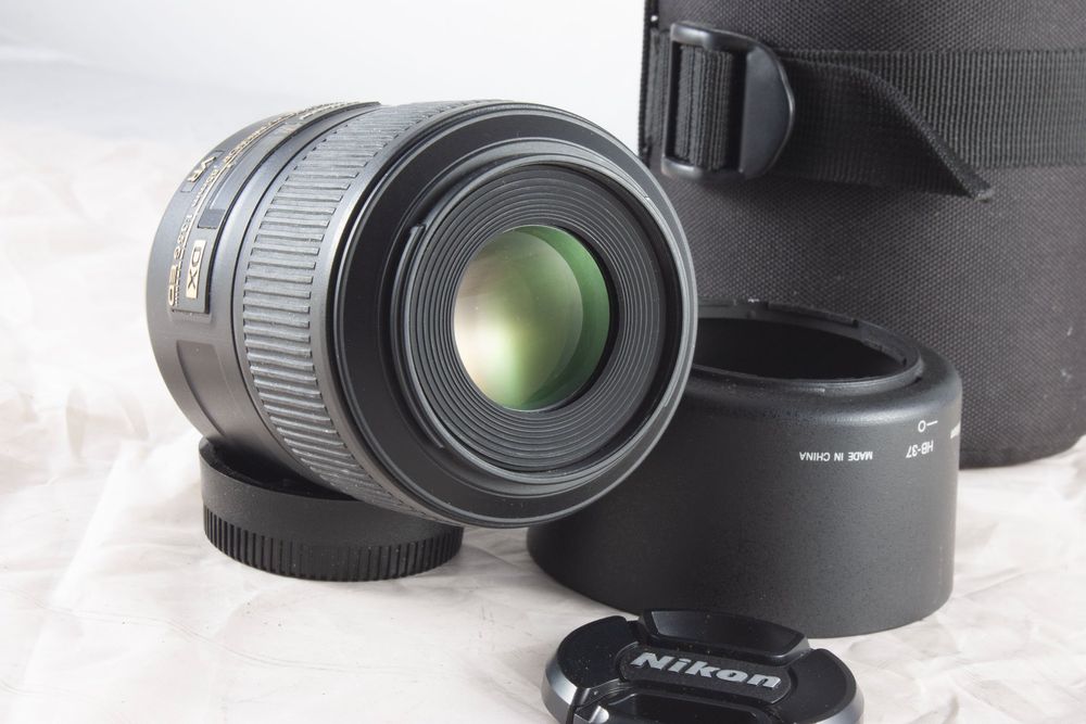 Nikon AF-S Micro Nikkor 85mm f/3.5G ED DX VR (Gebraucht) in Bern für