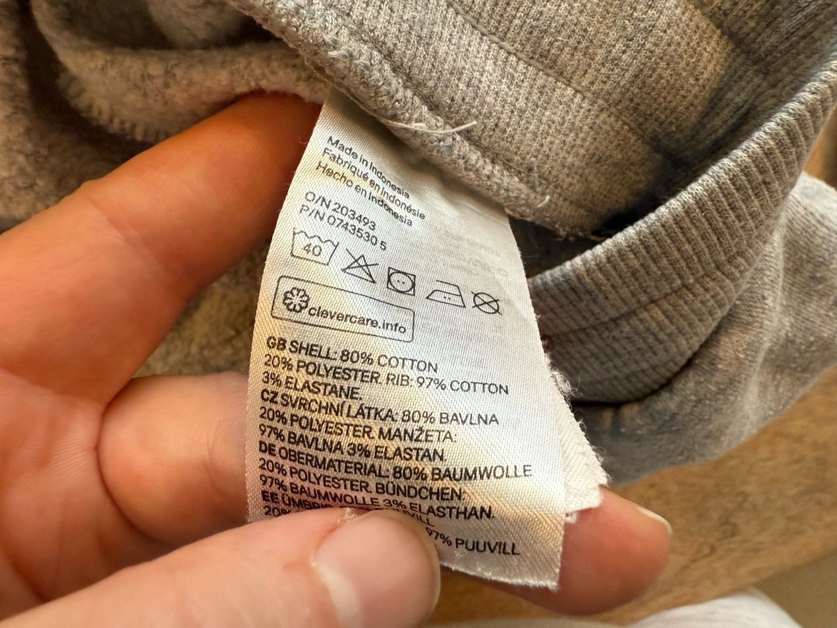 Hosen: 2 Mädchen Jogginghosen Gr. 122/128 – Gebraucht aus Eggenwil von Lissi82 4