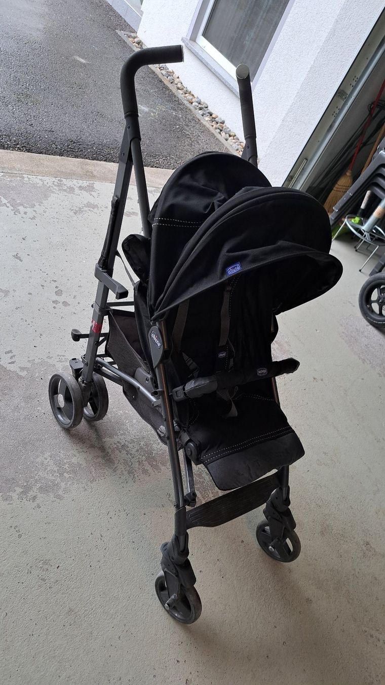 Chicco Kinderwagen: Buggy Chicco mit grossem Sonnendach – Gebraucht aus Aeugst am Albis von sie_dwn2