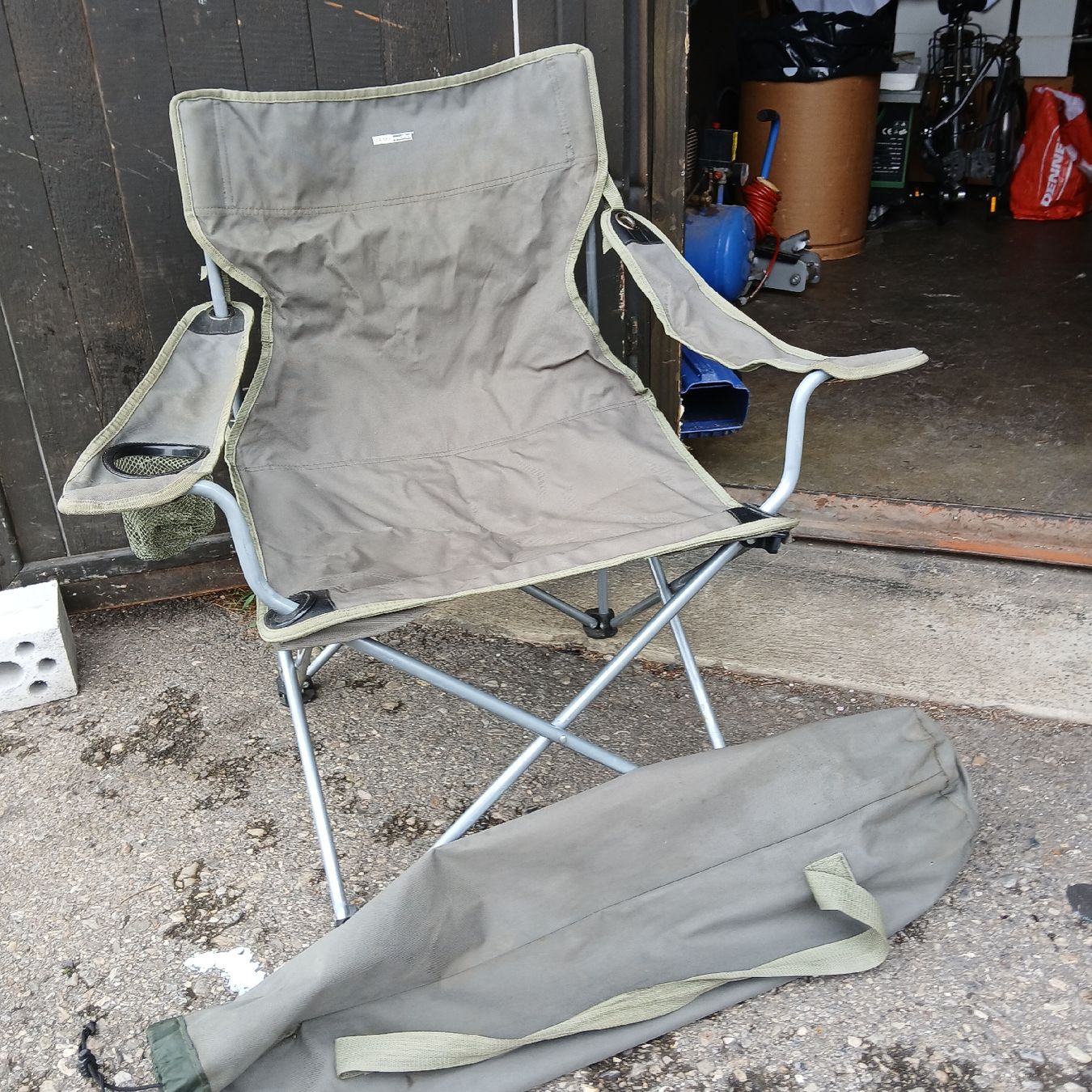 Chaises: Army Specifics Faltstuhl – Neuf (Voir description) à Herzogenbuchsee par bfa_mrd5 1