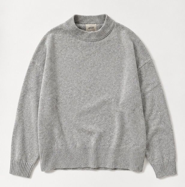 Maglioni & Felpe: Grauer Oversize Strickpullover – Usato da La Punt Chamues-ch venduto da yara.mueller