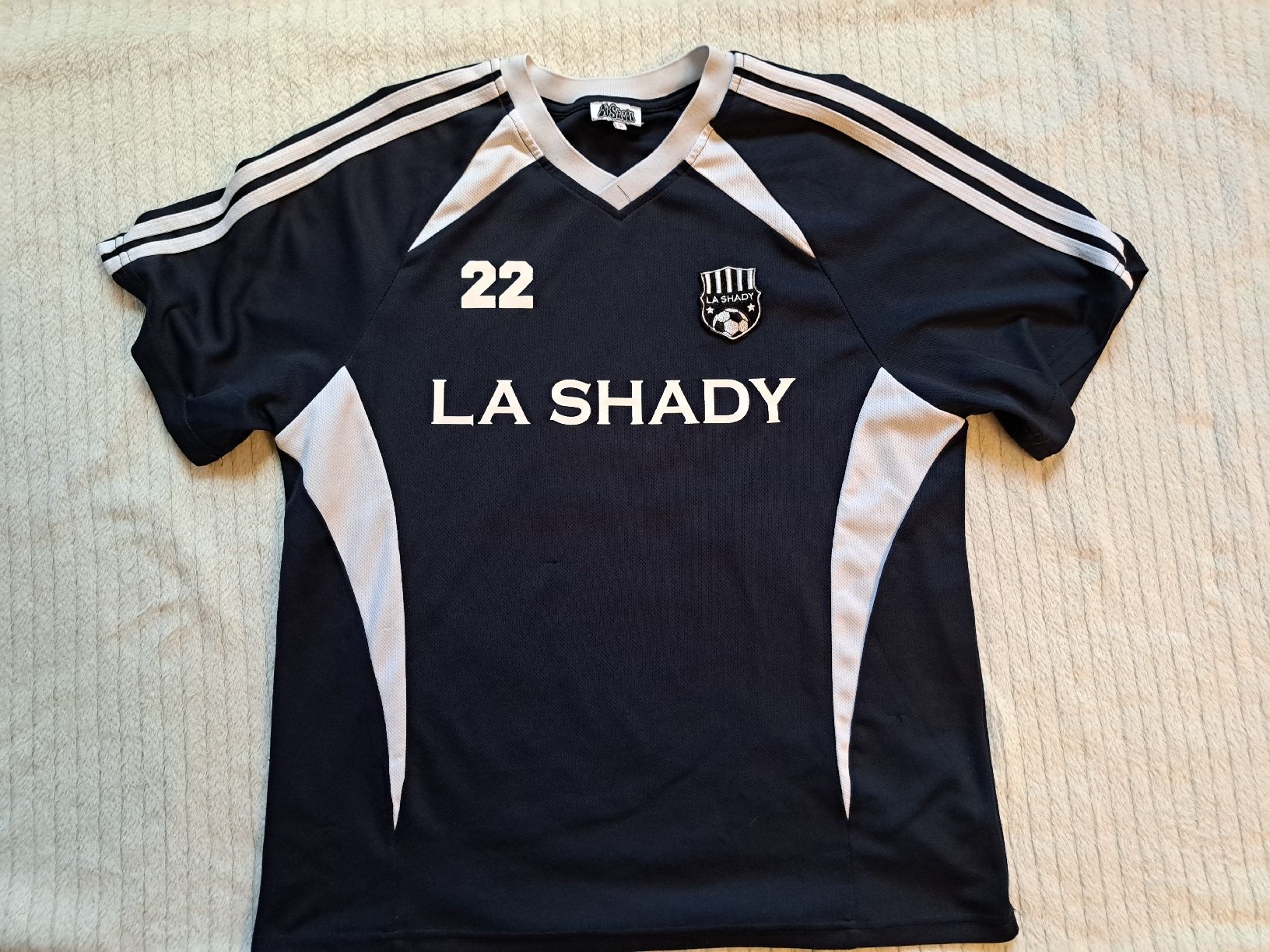 T-shirts: Tshirt La Shady Gr. XS – D'occasion à Innertkirchen par Top_100