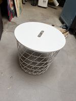 Beistelltisch Metall weiss rund neuwertig von Ikea
